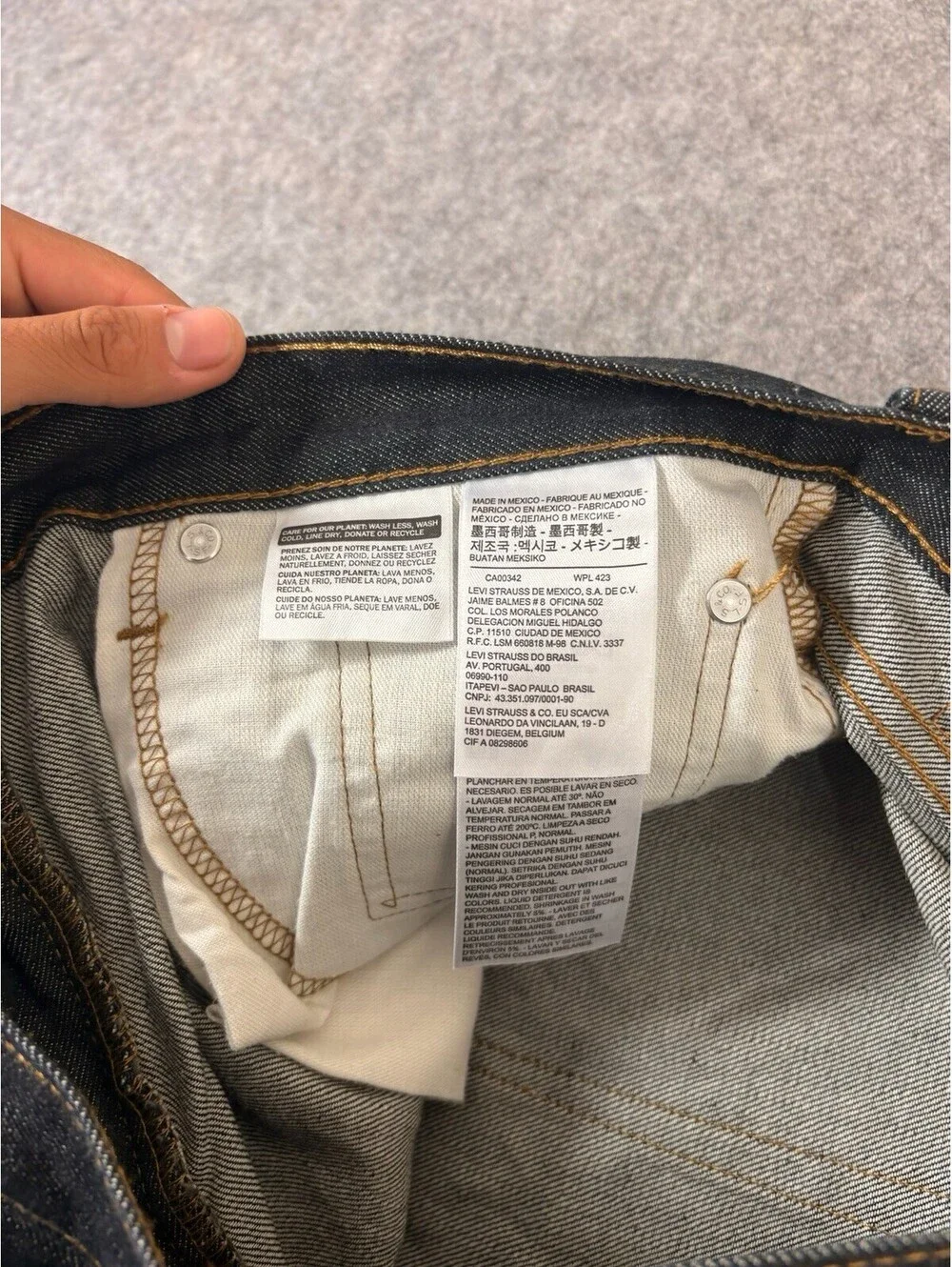 Levi's 502 Jeans 33x30 Tapered Leg Darker Blue Denim Men's